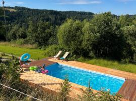 Góralskie domy w Łostówce，位于Łostówka的酒店