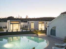 L'&Eacute;cole Eco Resort，位于&Aacute;gua Travessa的带泳池的酒店