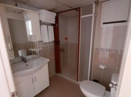 Coskun otel sarköy，位于Şarköy的酒店