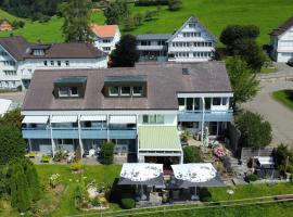 Hotel Säntis Teufen，位于图芬的酒店