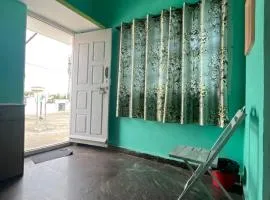 Cozy Haven - Couple Stay