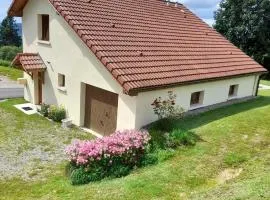 Charmante maison rénovée avec 3 chambres, garage, et animaux admis à Gerbamont - FR-1-589-161