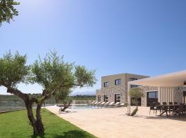 Elia Villa, with Pool, SeaViews & Iconic Design, By ThinkVilla，位于阿斯特里昂的酒店