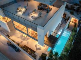 Gorgeous Home In Vis With Sauna，位于维斯的Spa酒店