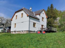 Apartmány na hájovně，位于耶塞尼克的酒店