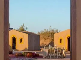 Mhamid El Ghizlane Essence