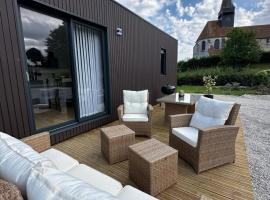 Cottage bungalow le St Vel'，位于Velennes的酒店