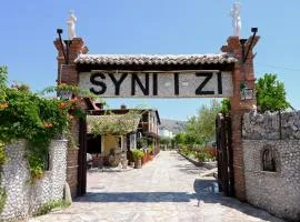 Bujtina Syni Zi "Keshtjella" - Shengjin