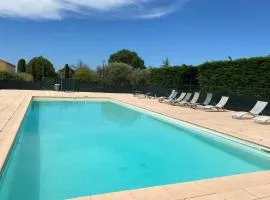 04B3 Beautiful T3 in the heart of lavender - pool