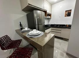 Lindo apartamento de 2/4 com ar condicionado em prédio familiar，位于巴雷拉斯的酒店