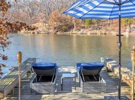 Cardinal Lake Front Cottage