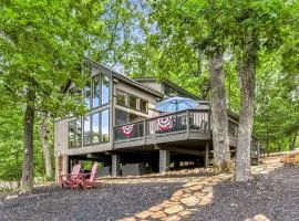 Longhorn Lakeside Chalet
