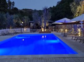 Village Valle D'Oro ApartHotel，位于圣梅纳伊欧的酒店