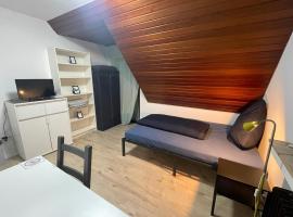 Gemütliches Gästezimmer im Casa Kirchweg，位于Gladbach的酒店