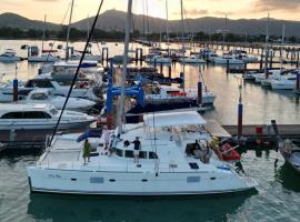 Private Catamaran Yacht charter in Phuket by YACHTALE，位于查龙的船屋