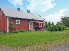 2 Bedroom Cozy Home In Falköping