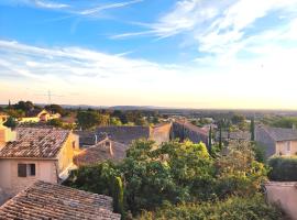 Cœur de village, vue sur le Luberon，位于拉聂的酒店