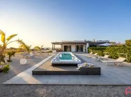 Villa con piscina e SPA sul mare