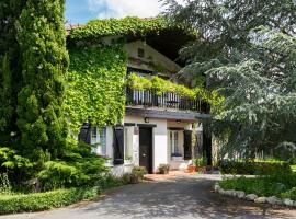 Zarrian Barri Etxea，位于Lubiano的酒店