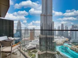 Skyline Symphony 3 Bedroom Apartment I Address Opera Residences I Iconic Burj Khalifa and Fountain Views I by Meerak