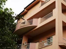 Hotel Vila Ivanković，位于Buna的酒店