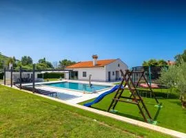 Beautiful Villa Dolores with pool in Vrsar