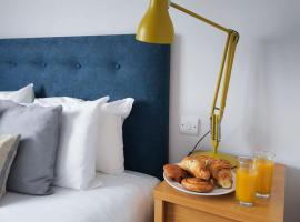 HQ Aparthotel Farnborough，位于范堡罗机场 - FAB附近的酒店