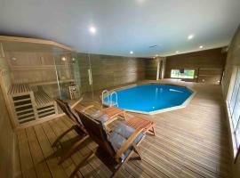 Magnifique maison spa，位于Aix-en-Ergny的酒店