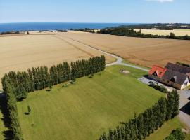 Solhjem Bornholm - sea view - big garden，位于古兹耶姆的酒店