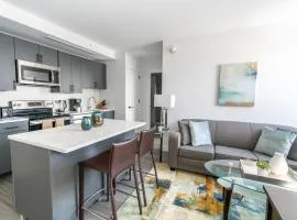 Luxury Apt with Rooftop