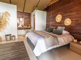 NEW habitacion increible ecolodge en Vista Nieves，位于米卡的酒店