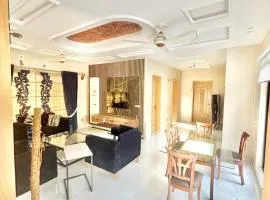 Villa in Lahore Bahria Town 1st floor portion