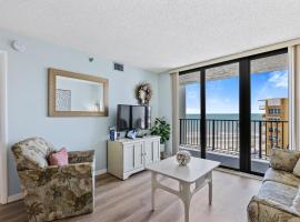 Ocean View with a beachfront pool at Ocean Trillium Condo ~ 701，位于新士麦那海滩的酒店