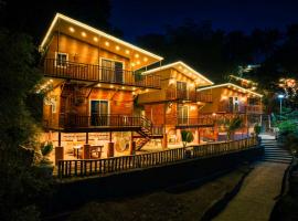 Paraiso de June Quxote Ecofarm Resort，位于Naic的酒店