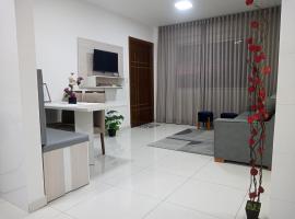 Apartamento completo 3 quartos Suíte Sala Cozinha Lavanderia e perto de tudo