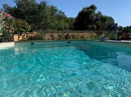 Le Domaine de l'Aiguille Alpilles, Eygalières, Saint Rémy de Provence