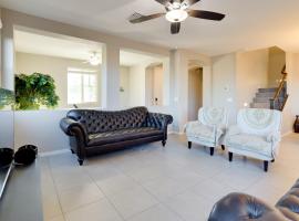 Patio and Balcony Spacious Gilbert Getaway!