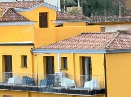 La Grotta Sardegna 3 Bedrooms 3 Private Bathrooms，位于Urzulei的酒店