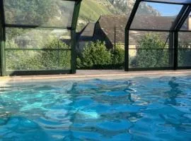 La Suite Unique - Le jardin sur les Pyrénées- vue panoramique montagne -jardin clôturé privé de 100m2-Parking-Linge de lit et serviettes compris-