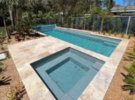 The Bay Haus - Luxury Escape so close to the Beach