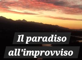 Il Paradiso all'improvviso，位于韦扎诺利古雷的酒店