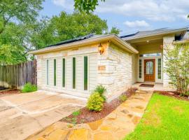 5 Mi to Lake Cedar Park Home with Outdoor Oasis，位于斯德伯克的酒店