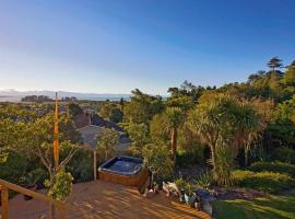 Tahuna Views - Spa Pool, Sea Views, Great for Kids，位于纳尔逊的酒店