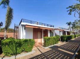 IP Plus Resort - Chanthaburi，位于尖竹汶的酒店