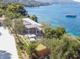 Beach Villa Cavo- with private sea access