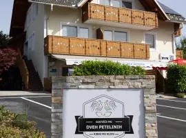 两只公鸡家庭旅馆