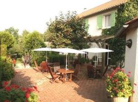 Logis Auberge De La Tomette，位于维特拉克的酒店