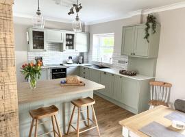 Kionslieu Farm Cottages，位于Foxdale的带按摩浴缸的酒店