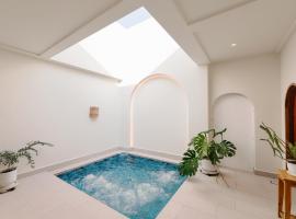 Mint Villa with Jacuzzi Pool，位于乔治市的酒店