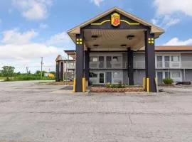 托莱多佩里斯堡米尔伯里速8酒店